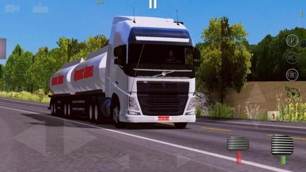 世界卡车驾驶模拟器汉化游戏截图4